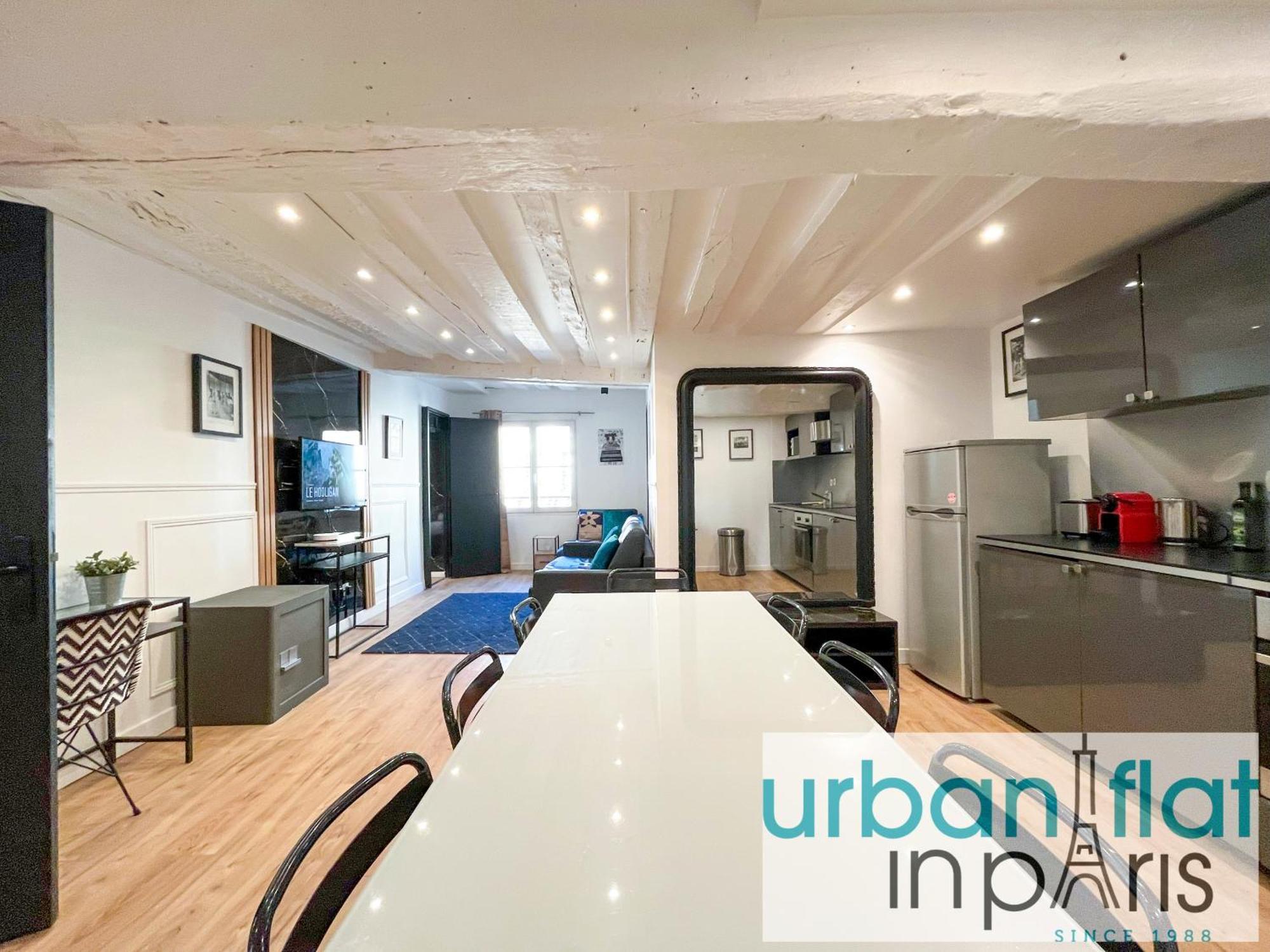 Apartment 100 - Luxury 2 Bedroom - Beaubourg Marais *